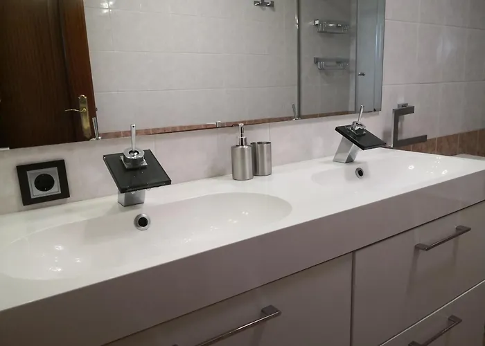 Апартаменты Duplex En La Comarca De Ferrol Нарон